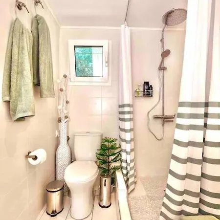 Villa Cute Tiny House à Rafína Extérieur photo