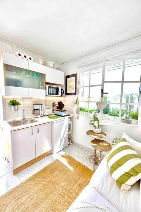 Cute Tiny House *